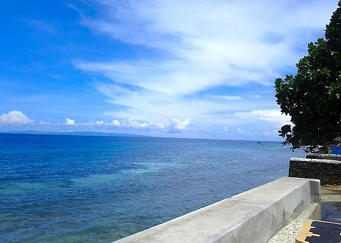 Luzmin Bh - Beachfront Hotell 2*