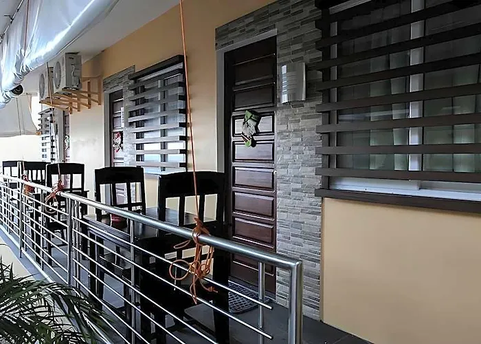 Hotel Luzmin Bh - Beachfront Oslob